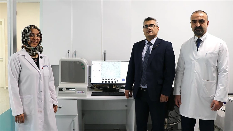 Kan hücrelerini yapay zekayla tanıyan cihaz hekimlere kolay erişim sağlıyor