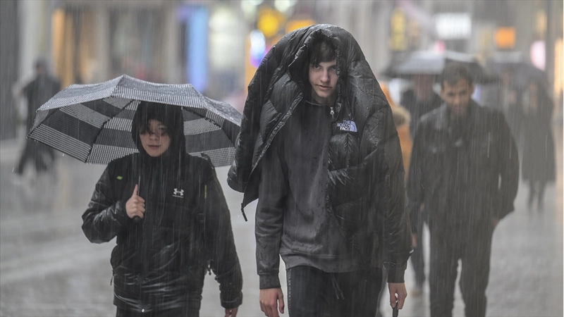 Meteorolojiden yağmur, kar, fırtına ve sağanak uyarısı