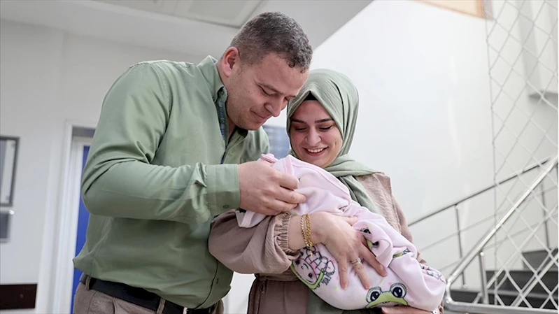 İç organları dışarıda doğan Ebrar bebek, 70 günlük tedavinin ardından sağlığına kavuştu