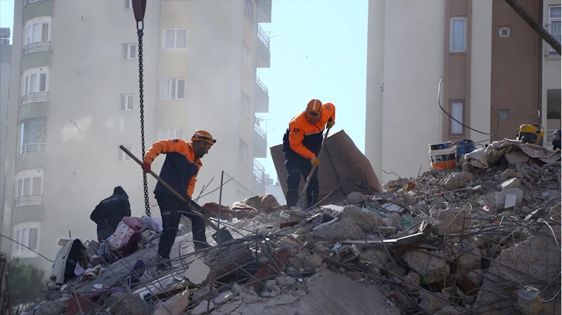 Depremde yıkılan apartmanla ilgili yeni bilirkişi raporunda 