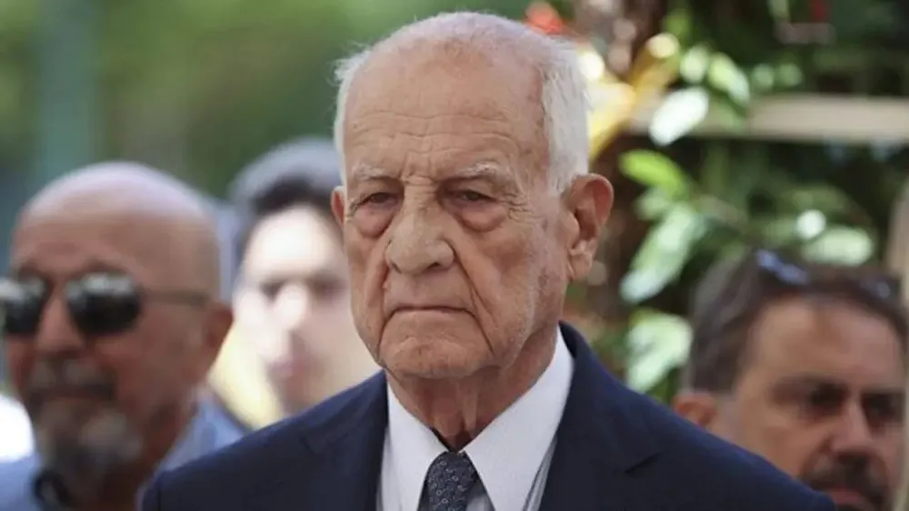 İş insanı İnan Kıraç hastaneden 