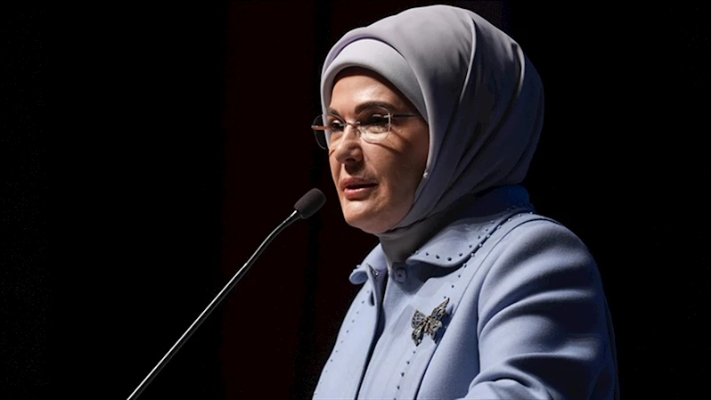 Emine Erdoğan: Mutlu ailelerin, tüm insanlığın ortak paydası olmasını canıgönülden diliyorum
