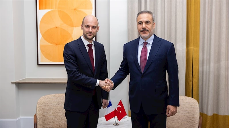 Dışişleri Bakanı Fidan, Fransız mevkidaşı Barrot ile telefonda görüştü