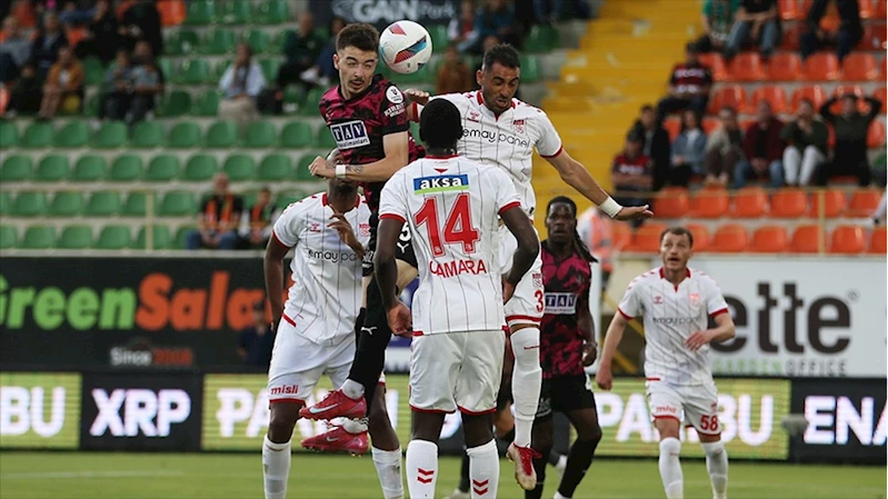Alanyaspor sahasında Sivasspor