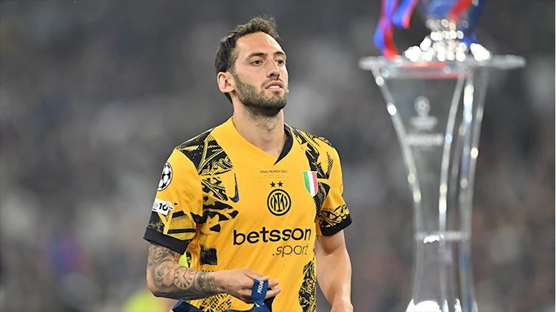 Hakan Çalhanoğlu, Şampiyonlar Ligi finalinde 2 kez forma giyen ilk milli futbolcu oldu
