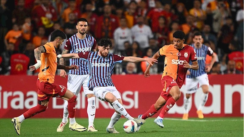 Trabzonspor, sezonu lig şampiyonunun tarihi farkla gerisinde tamamladı