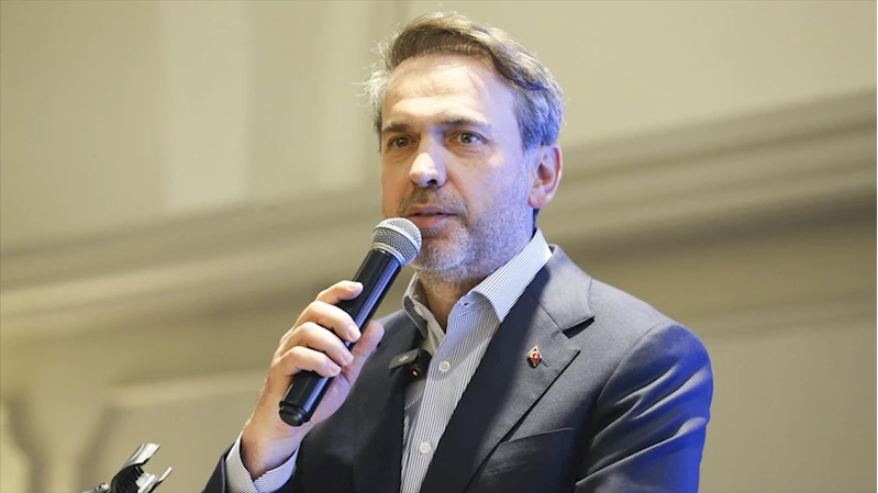 Bakan Bayraktar, yenilenebilir enerji projelerinde izin süreçlerinin hızlanacağını bildirdi