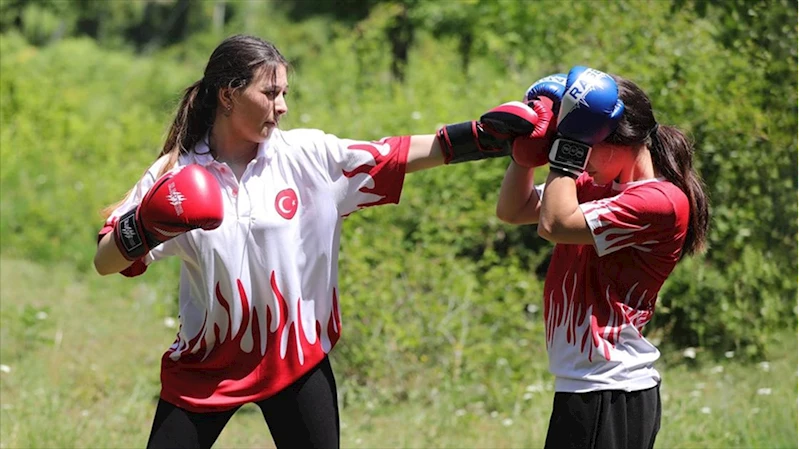 Köy işlerinde ailesinin en büyük destekçisi şampiyon wushucunun milli forma heyecanı