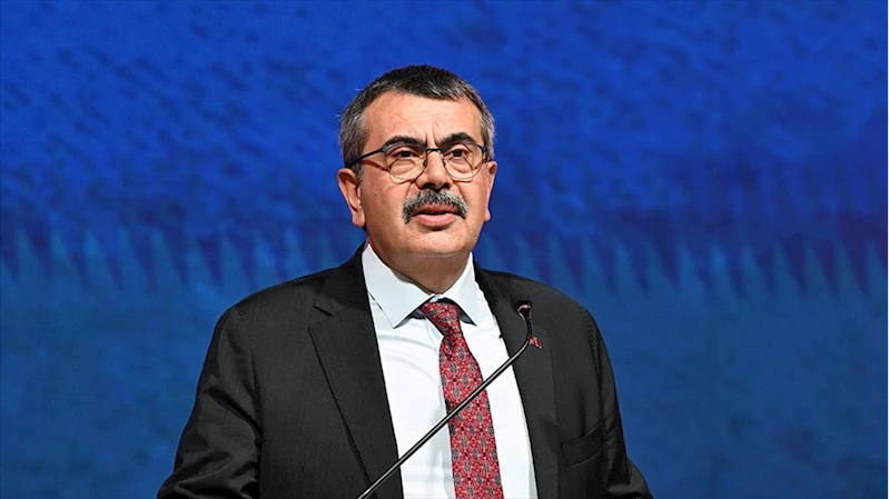 Milli Eğitim Bakanı Tekin, ÖBA ve EBA canlı yayınında öğretmenlere hitap etti