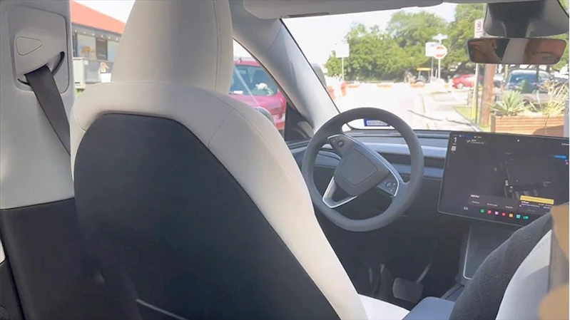 Tesla, robotaksi hizmetini Austin’de başlattı