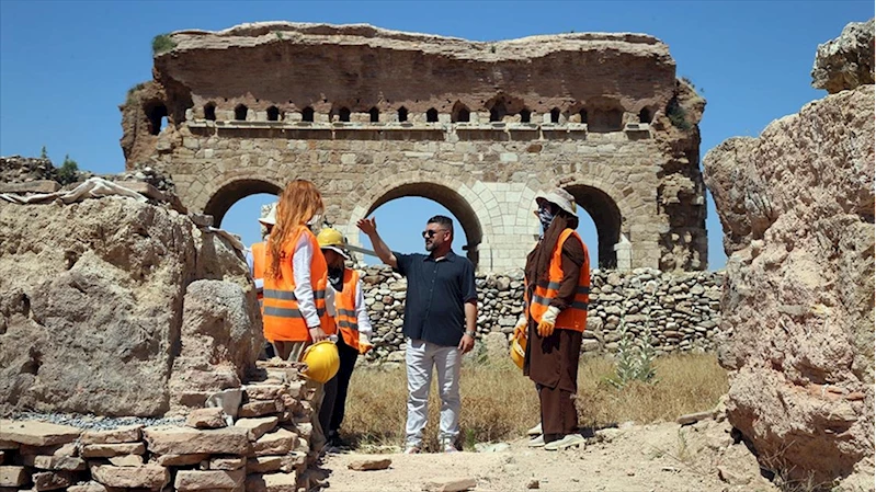 Hayatını adadığı Tralleis Antik Kenti