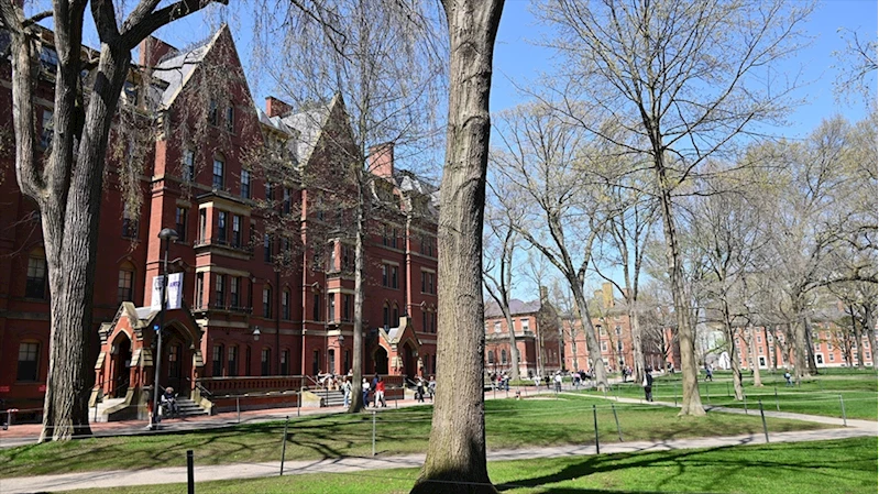 Trump yönetiminin yabancı öğrencilerin Harvard
