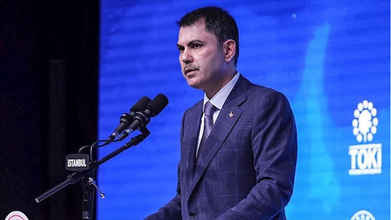 Bakan Kurum: Yıl sonuna kadar söz verdiğimiz gibi evine girmeyen tek bir depremzede kardeşimizi bırakmayacağız