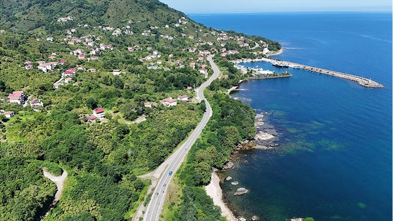 Perşembe ile Fatsa arasındaki sahil yolu, manzarasıyla sürücülere keyifli rota sunuyor