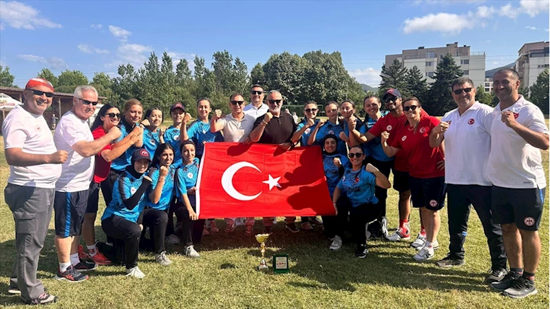Kadın Kriket Milli Takımı, ilk kez katıldığı uluslararası turnuvada şampiyon oldu