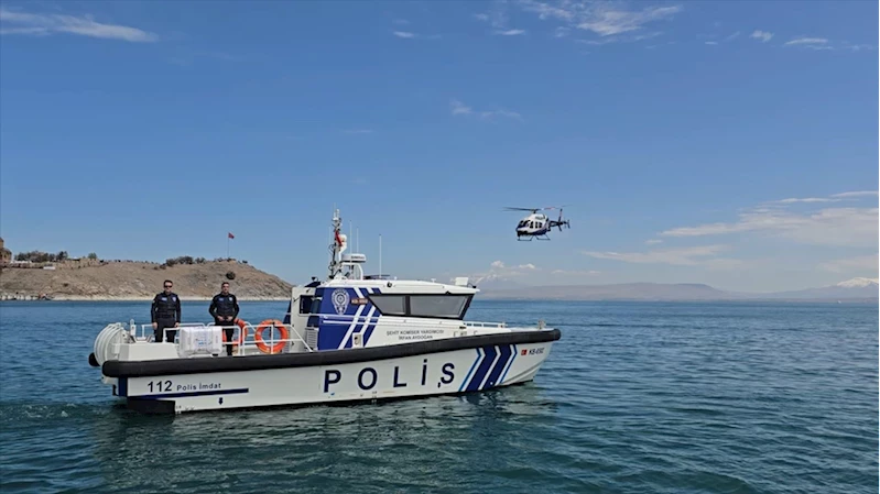 Deniz polisi inci kefalini korumak için Van Gölü