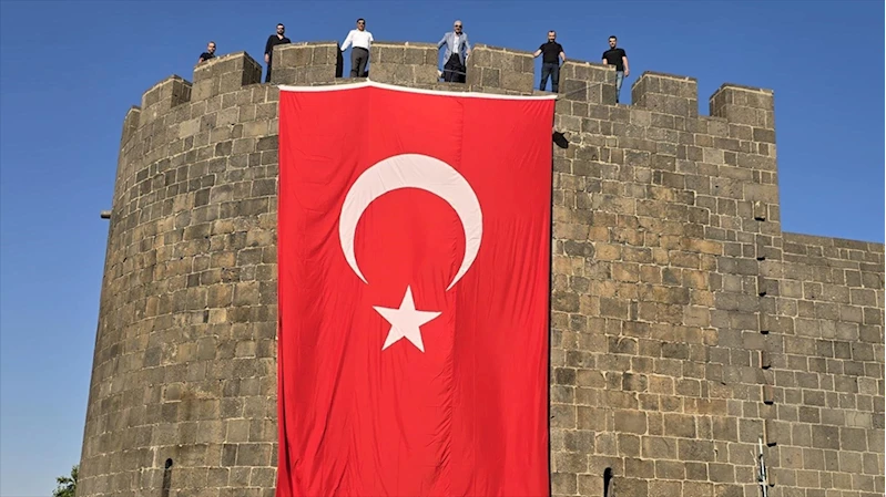 Tarihi Diyarbakır Surları