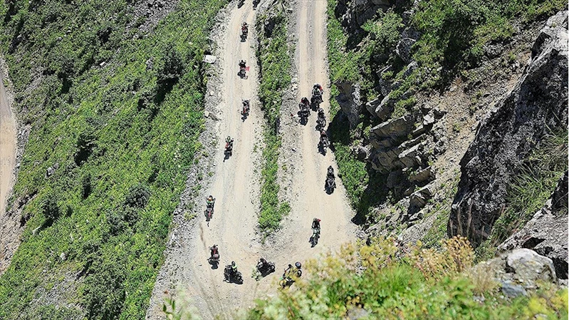 Zorlu Derebaşı virajları motosiklet tutkunlarını ağırladı