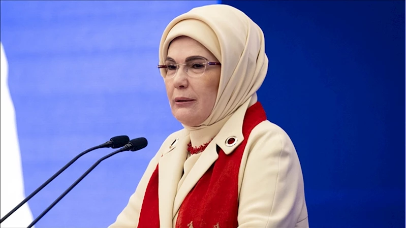 Emine Erdoğan: 15 Temmuz, milletimizin kararlılığıyla yazılan onurlu bir direnişin ve ölümsüz bir zaferin adıdır