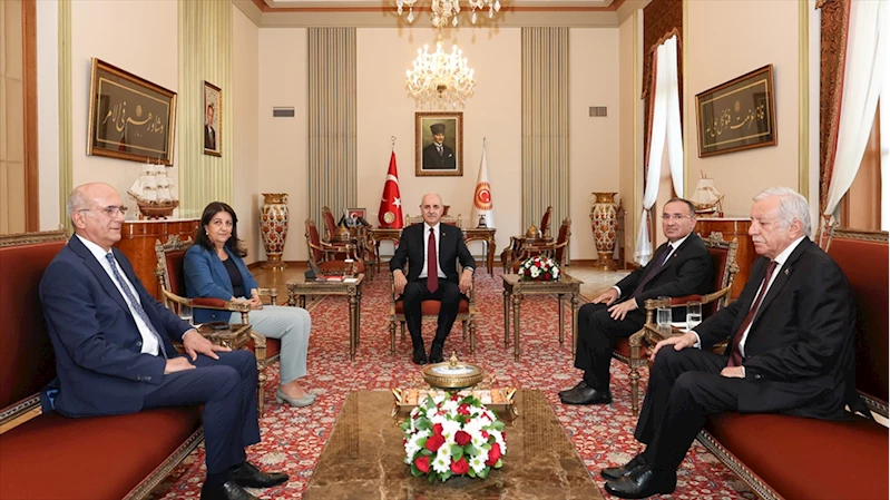 TBMM Başkanı Kurtulmuş, Meclis Başkanvekillerini kabul etti