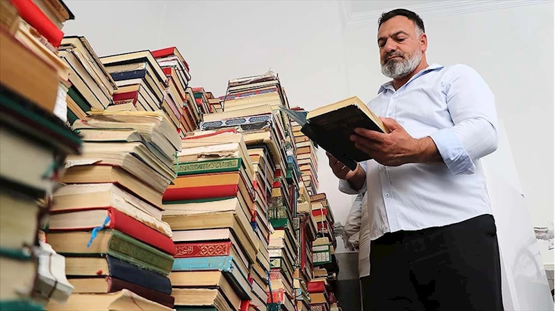 Şehit babası oğlunun hayrına, yıpranan Kur