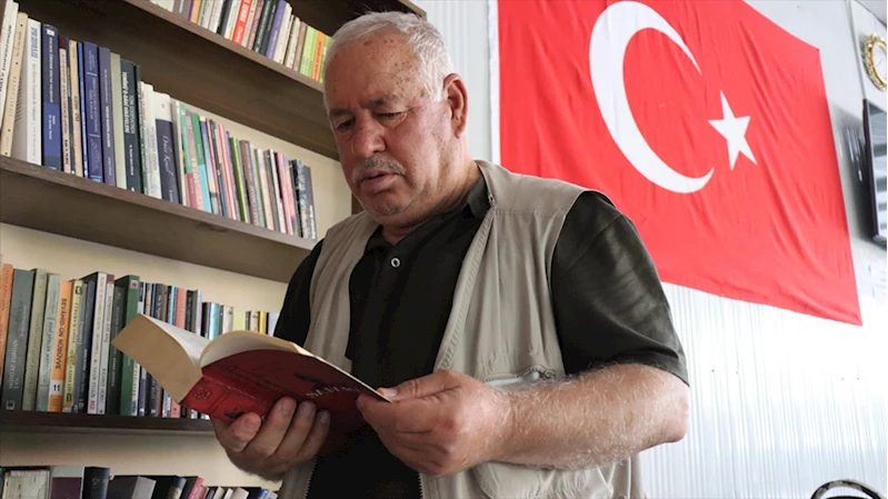 Kitapla buluşturulan cami altındaki çay ocağı adeta kültür merkezine dönüştü