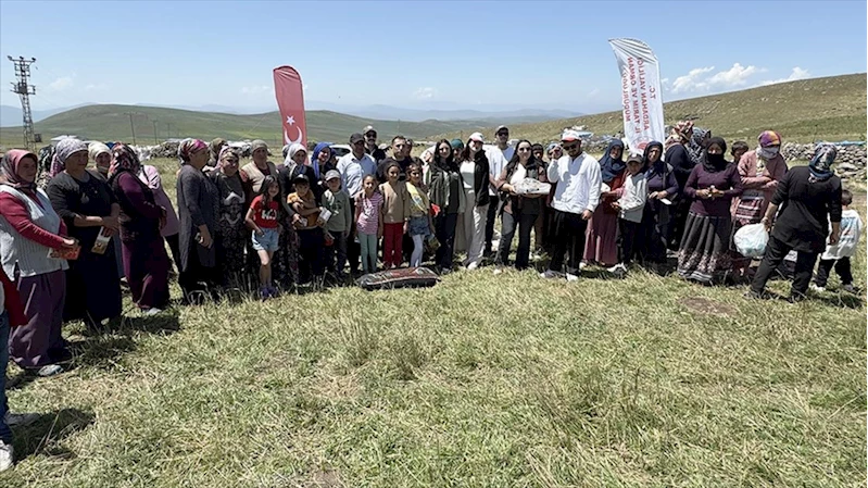 Sağlıklı hayvancılık için Ardahan yaylalarındaki kadınlara eğitim veriliyor