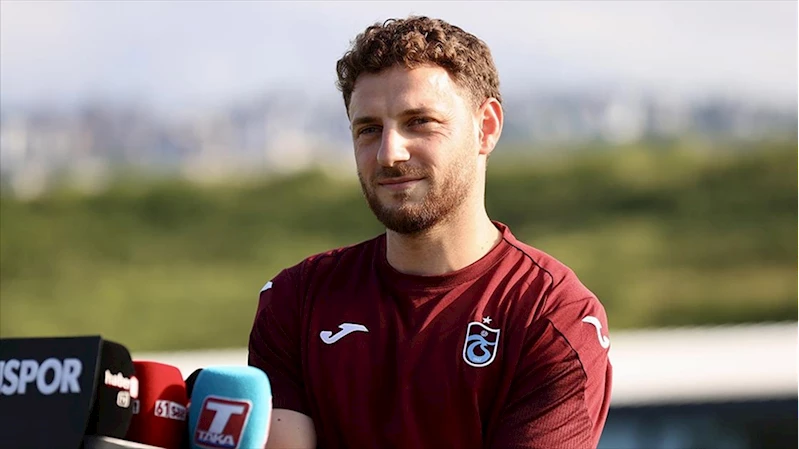 Trabzonsporlu futbolcu Mustafa Eskihellaç