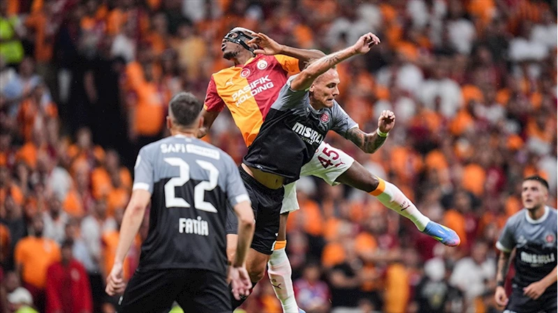Son şampiyon Galatasaray, sezona 2