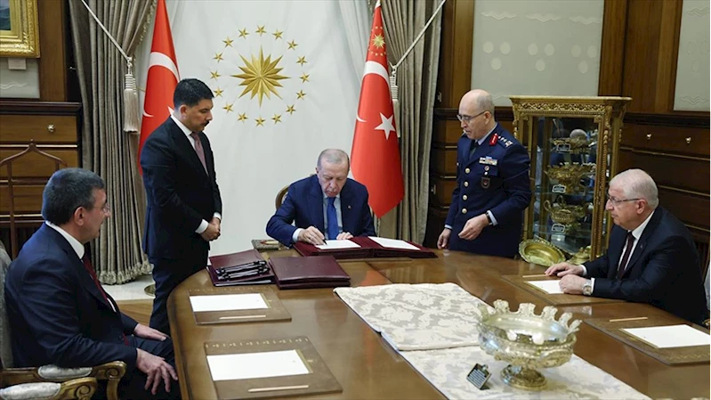 YAŞ kararları açıklandı: Genelkurmay Başkanlığına Orgeneral Selçuk Bayraktaroğlu atandı